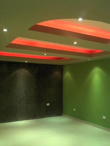 PLAFON DECORATIVO CON LUCES LED INDIRECTAS.